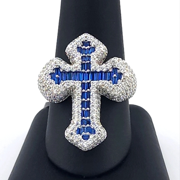 Other - 925 Silver Cross Ring Bugget and round cubic zirconia